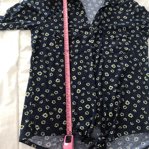 Floral Tops 2/$10 - Picture 7 of 9